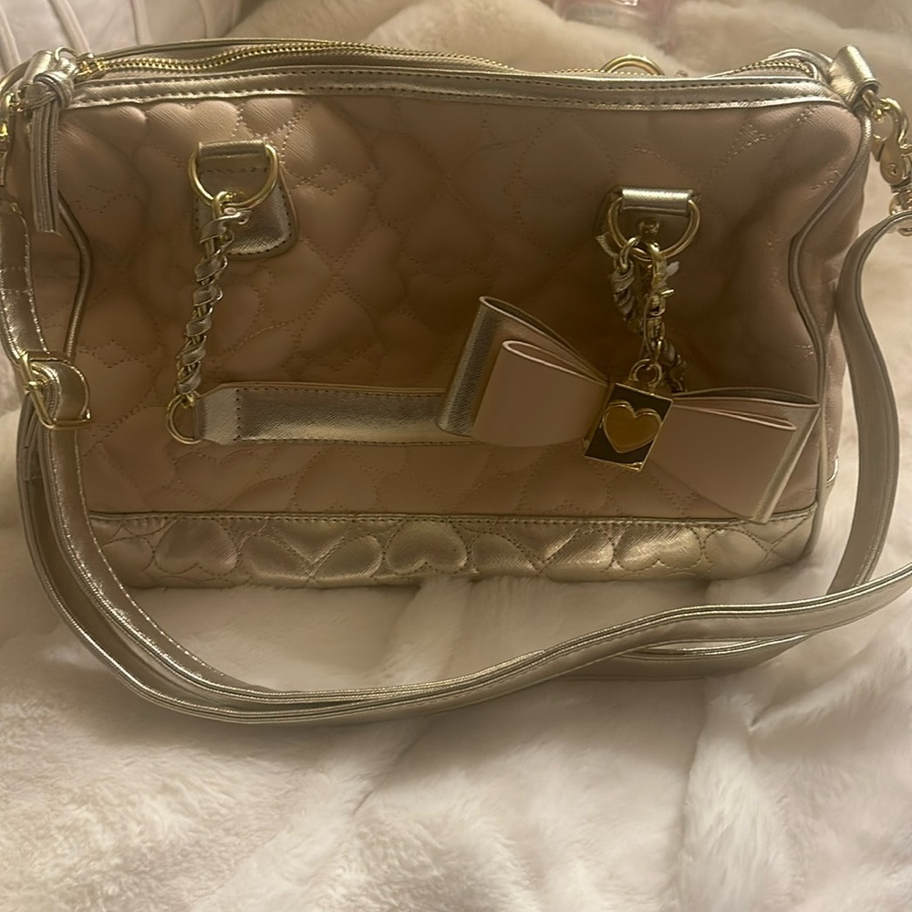 Betsey Johnson Bag Purse Beige Tan Gold NEW